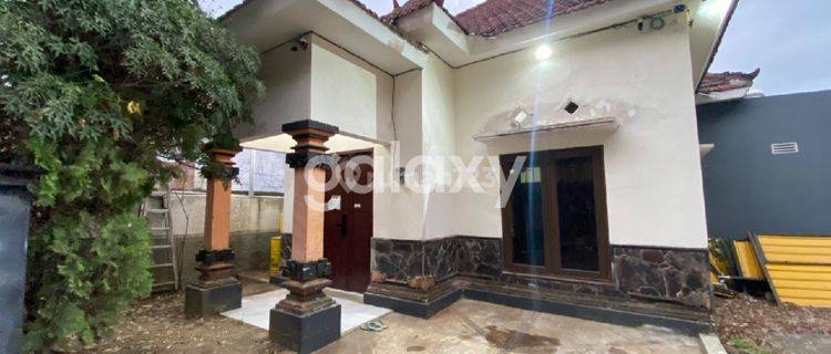 Rumah Hook Bekas Kantor & Central Kitchen di Graha Dewata Malang 1