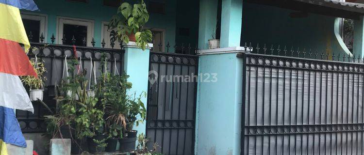 Dijual Rumah Siap Huni Minimalis Harga Murah Bebas Banjir Sudah Renovasi HGB - Hak Guna Bangun 1