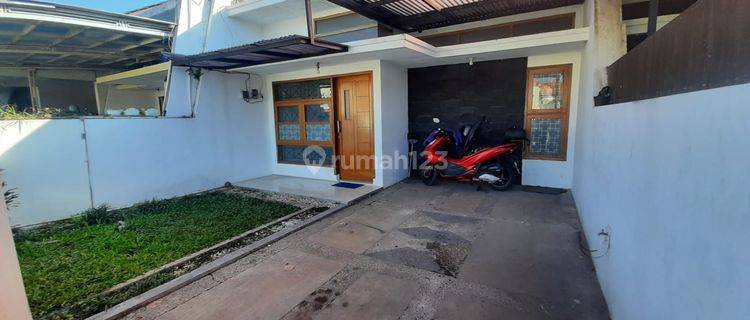 Rumah di Arcamanik Cisaranten Kulon Ada Taman Depan Belakang 1