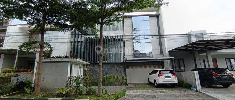 Rumah Mewah Siap Huni Premium di Mekarwangi Bandung 1