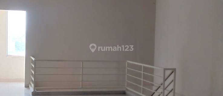 Ruko Strategis Siap Pakai di Mainroad Holis Bandung 1