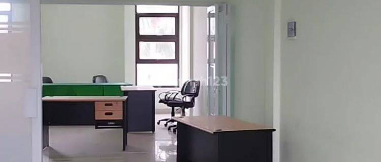 Ruko 3 Lantai Siap Pakai di Perumahan Batununggal Bandung 1