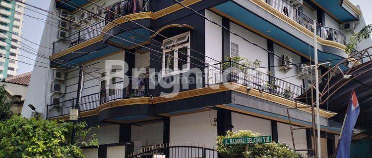 Rumah kosan terisi di Rajawali, Pademangan, Jakarta Utara dekat pusat kuliner 1