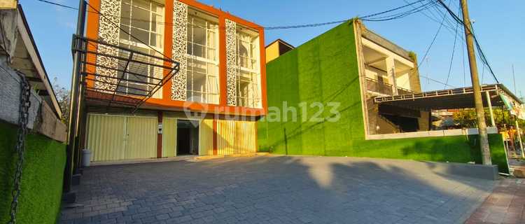 3-Story Shophouse on Ngurah Rai Bypass Nusa Dua Near ITDC 1