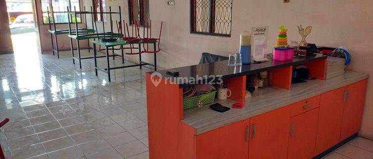 Rumah 4 Kamar Di Area Kampus Tengah Kota Jember 1