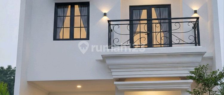 2-Story House in Aryamukti Pedurungan Semarang Near Manunggal Jati New 2-Story House 1