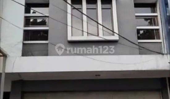 3.5-Story Shop-House and South-Facing Building in Balong Gede, Bandung, West Java 1