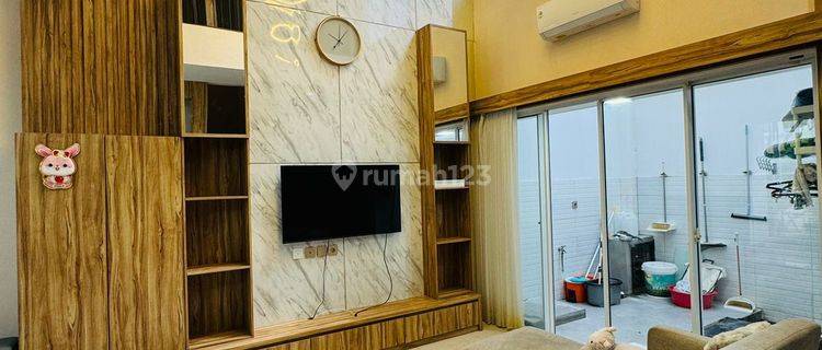 Dijual Cepat Harga Murah Perumahan Riviera, Furnished, Selatan 1