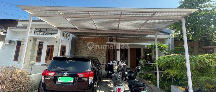 Rumah di Perumahan Taman Lavender Jl Parangtritis Dekat ISI 1