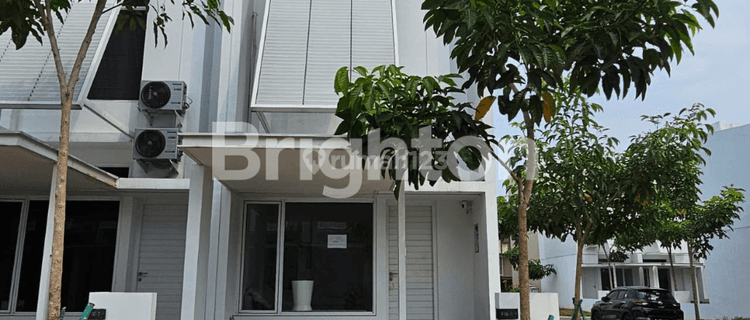 RUMAH BARU SEMI FURNISHED SIAP HUNI UNTUK PASANGAN BARU DI KOMPLEK TABEBUYA BSD CITY 1