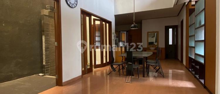 Dijual Rumah Minimalis Mewah Setraduta Bandung 1
