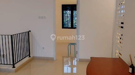 Dijual Rumah Baru Modern Classic Full Furnished Siap Huni Di Giri Loka Bsd 1