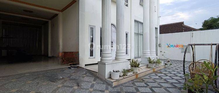 Di Jual Rumah Murah Gaya Modern Klasik di Parangjoro 1