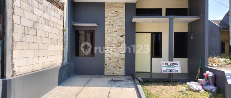 Affordable Ready-to-Occupy House in Pedurungan Tlogomulyo, Semarang 1