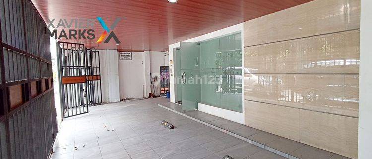 Disewakan Rumah Dan Ruang Usaha Murah  Tengah Kota 1