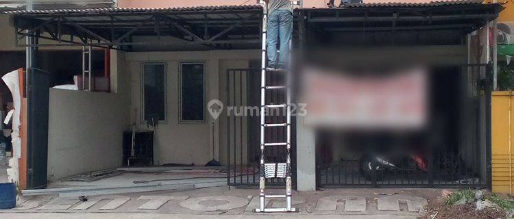 Ruko Besar    7 Kamar Tidur  Pas  Depan Jalan Besar 1