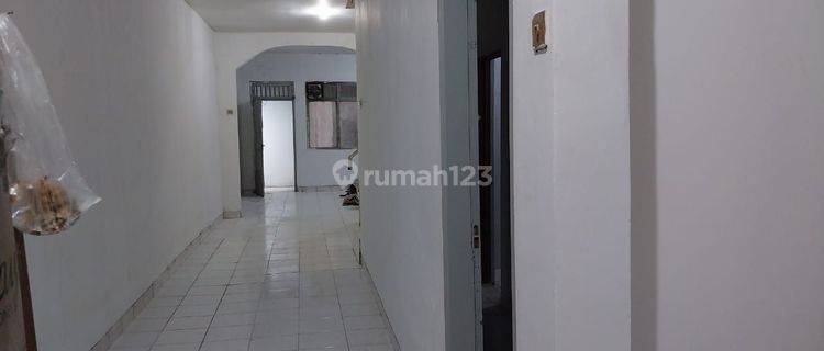 Sewa / Jual Rumah 2.5 Lantai Carina Sayang Bagus 1