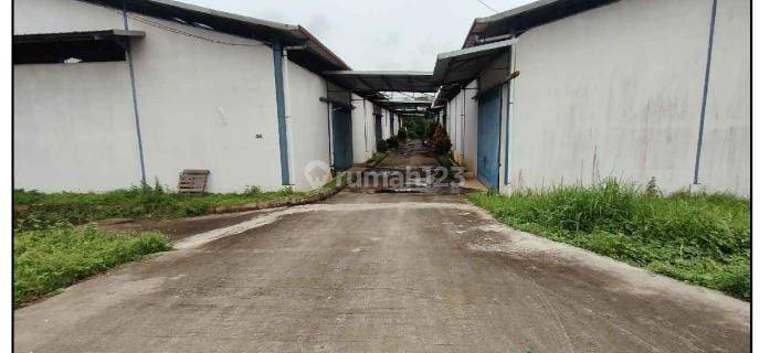 Gudang di tangerang ada mess karryawan di dalam,area Hijau luas,JARANG ADA.. 1