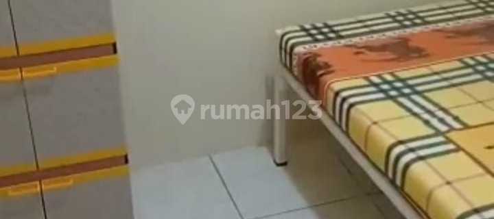 Women's Dormitory Rent in Gambir 1