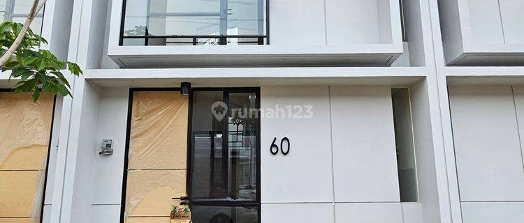 Dijual Atau Disewa Rumah Siap Huni di Cendana Clover Lippo Karawaci 1