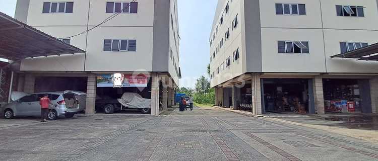 4-Storey Building for Rent Commercial Main Road Container Accessible 1