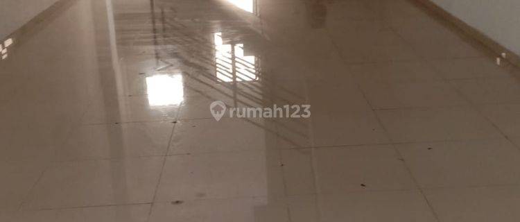 Ruko 650m2 Strategis Bebas Banjir di Cempaka Putih Jakarta Pusat 1