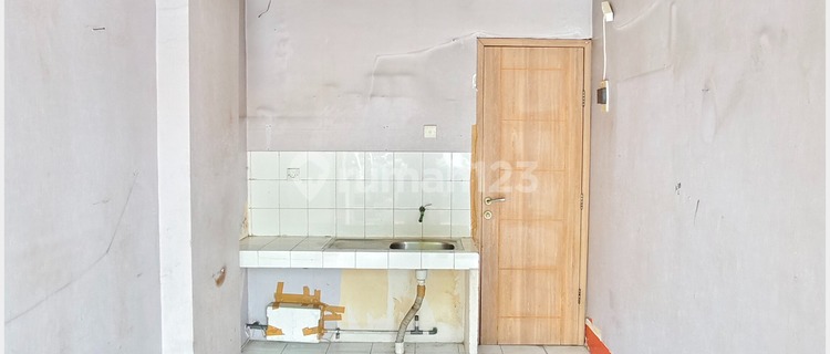 RAJAKIOS cheap rental kiosk shop in Gading Icon apartment area East Jakarta 1