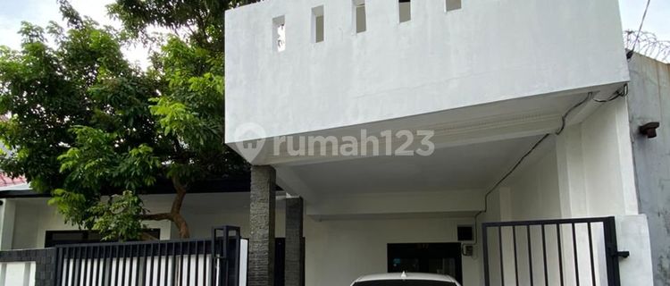 For Sale Modern Minimalist House in Ciledug Trade Complex Ready to Occupy 1