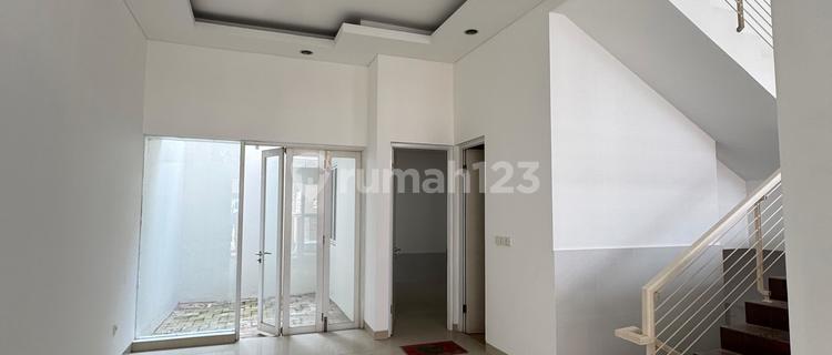 Westwood Duta Garden 8x17, Sewa Cepat Rapih Siap Huni 1