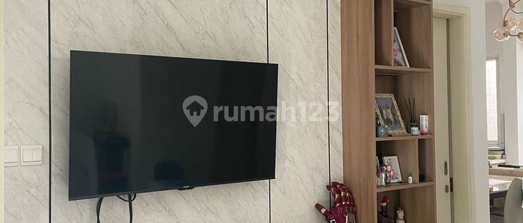 Cluster House Faraday 7x15 furnished Renovated move-in ready good. 1