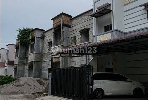 Dijual Rumah Baru Komplek Golden Vista Il Jalan Jamin Ginting 1