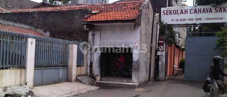 Rumah Tua Hitung Tanah Di Cawang Lokasi Strategis Di Hoek 1