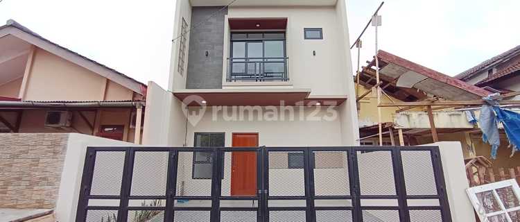 For Sale: Move-in Ready House in Bukit Nusa Indah - Ciputat 1