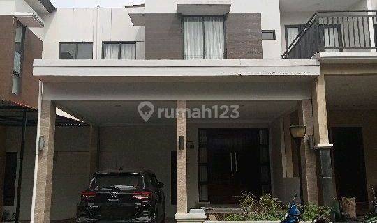 Rumah Bagus di Holland village , Mapanget 1