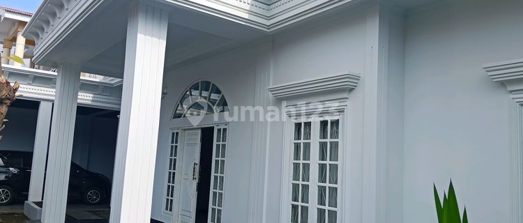 Rumah di Jual / di Jl.arnold Mononutu 1