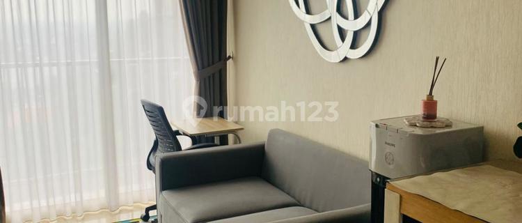 Di Sewakan Apartemen Lexington Residence, 1BR, Furnished, Incl IPL 1