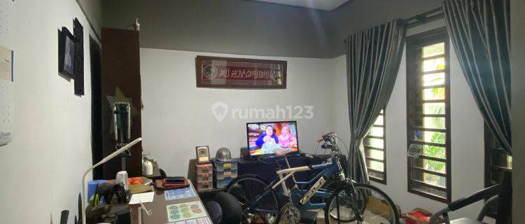 Dijual Rumah 1,5 Lantai di Duren Sawit  1