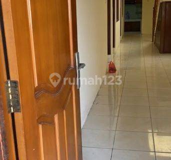 Di Sewa Rumah 2 Lantai Petojo Binatu Jakpus Semi Furnished  1