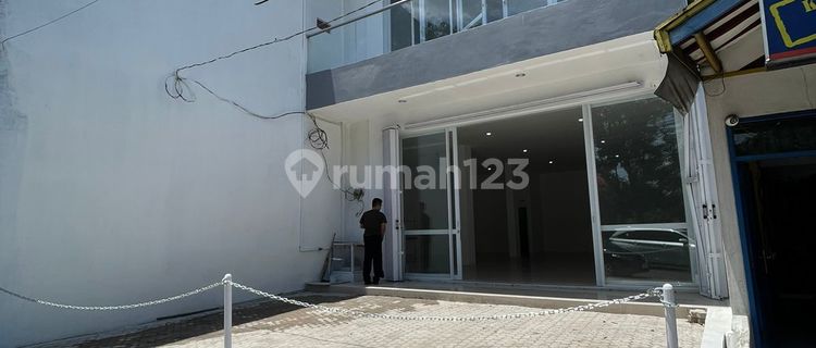 New 3-Story Shophouse in a Strategic Main Road Location, Surapati, Bandung 1