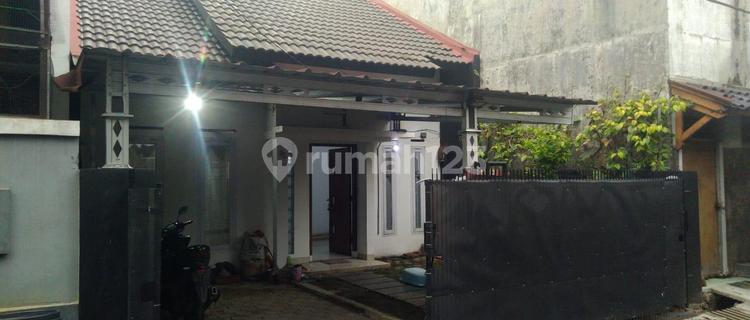 House in a Cluster in Cipamokolan Riung Bandung Soekarno Hatta 1