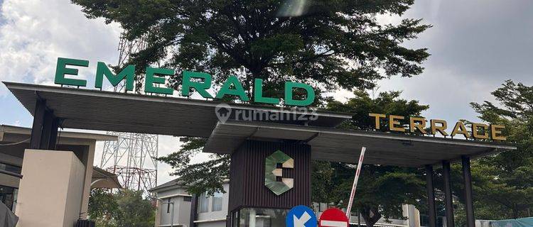 Dijual Rumah Baru 3 Lantai Emerald Terrace Bekasi 1