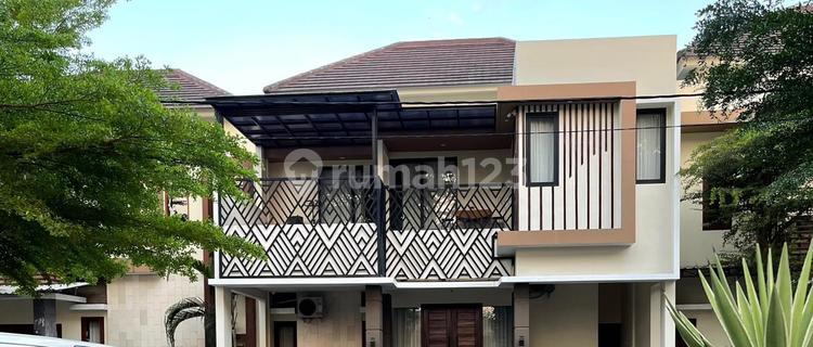 Nice Luxury House Fully Furnished Elite Cluster Kartosuro Solo 1