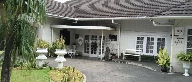 Dijual Rumah Lama Hitung Tanah Di Area Komersial Jln Pakubuwono 1