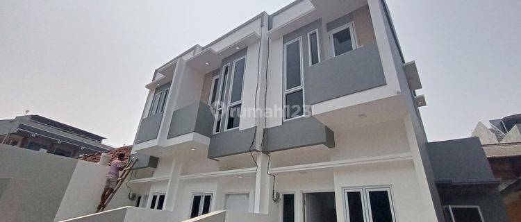 Di Jual Rumah 2 Lantai Sunter Agung Lokasi Strategis Dekat Jis 1