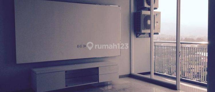 Dijual Apartement Dago Suites Apartment 4 BR Semi Furnished Bagus 1