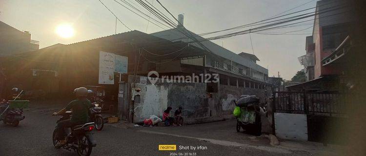 Tanah & Bangunan Dijual 1 Paket (4 Shm) Lt/2221m² Lokasi Strategis Di Selatan Jakarta 1