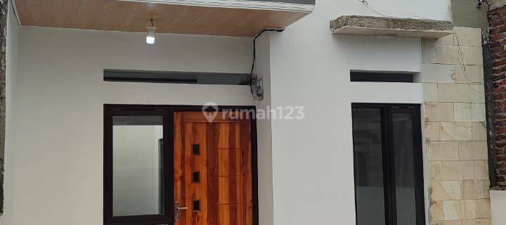 Rumah Di Jalan Sadangsari Baru Shm Utara 1