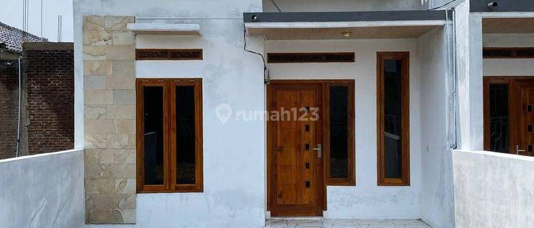 Rumah Minimalis Modern Dekat Stt Telkom Hadap Selatan 1