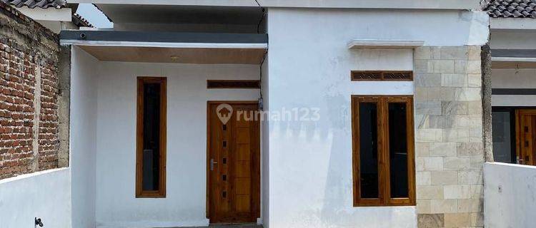 Rumah Di Jalan Sadangsari Baru Shm Utara 1