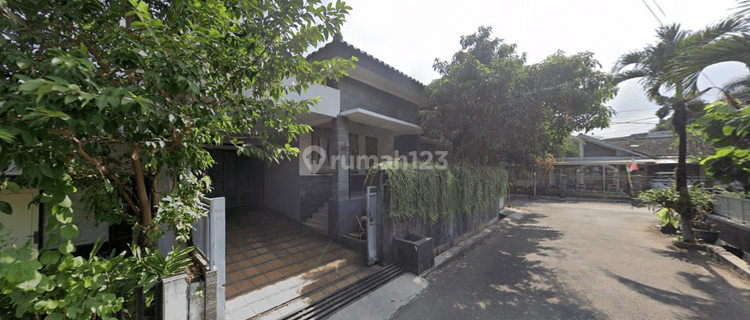 Dijual Rumah Mewah Area Perkantoran Furnished Strategis Turangga 1
